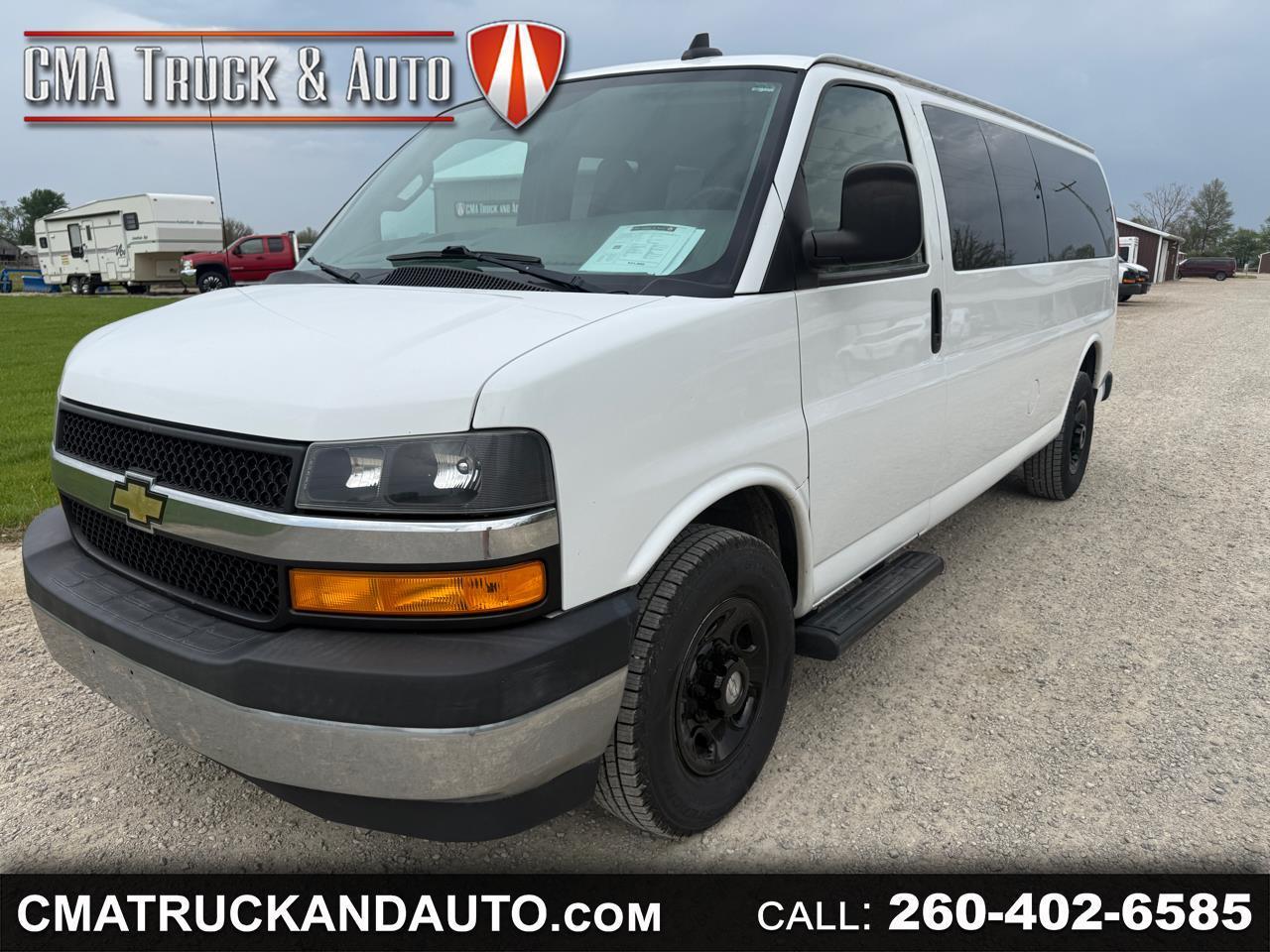 2020 Chevrolet Express Passenger RWD 3500 155" LT