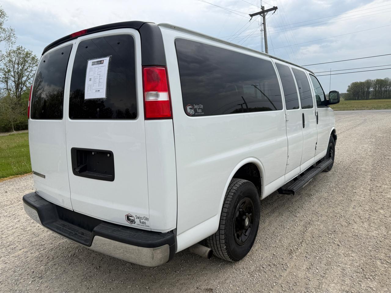 Chevrolet Express Passenger RWD 3500 155" LT 2020