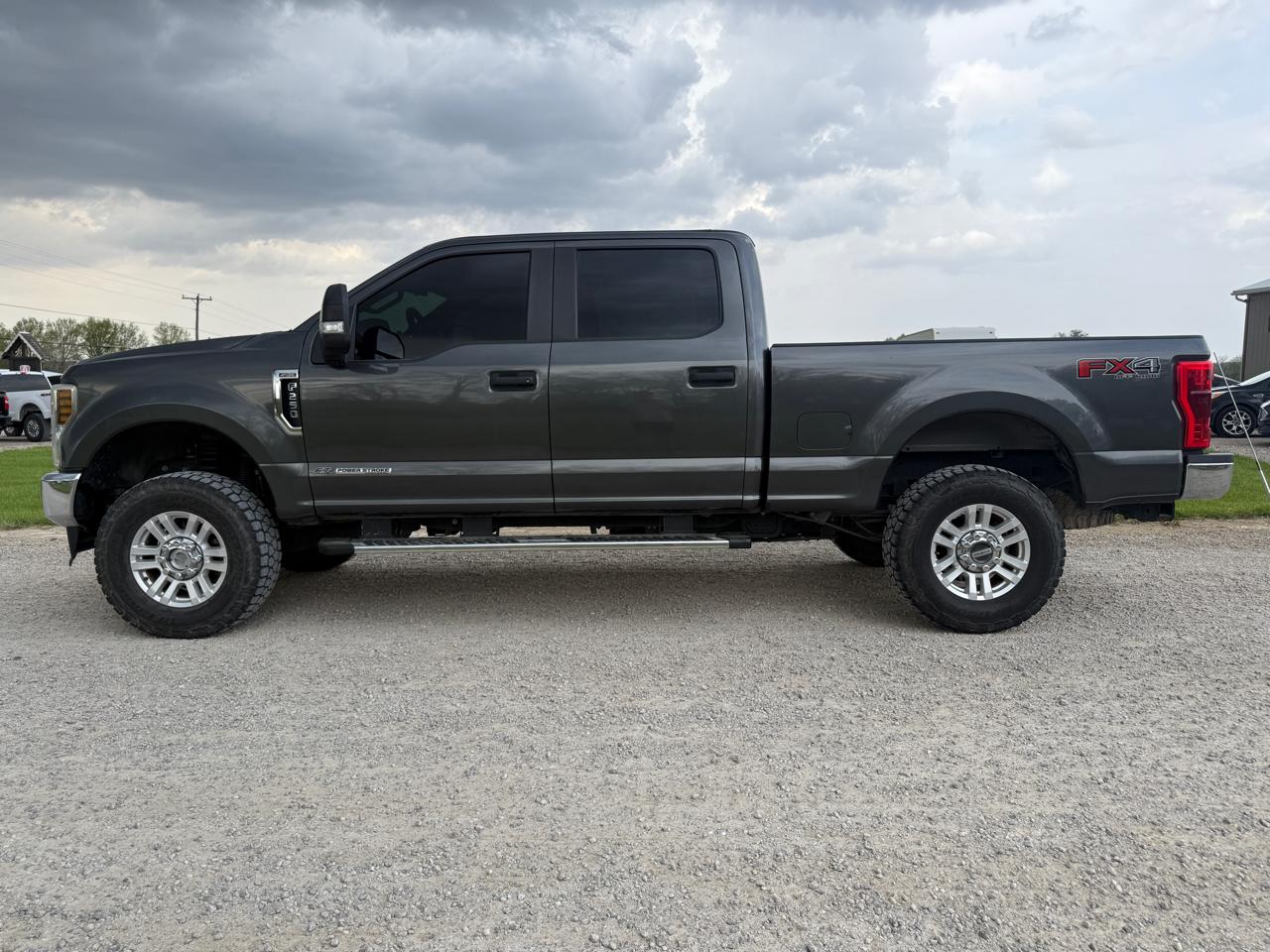 Ford Super Duty F-250 SRW XLT 4WD SuperCab 6.75' Box 2019