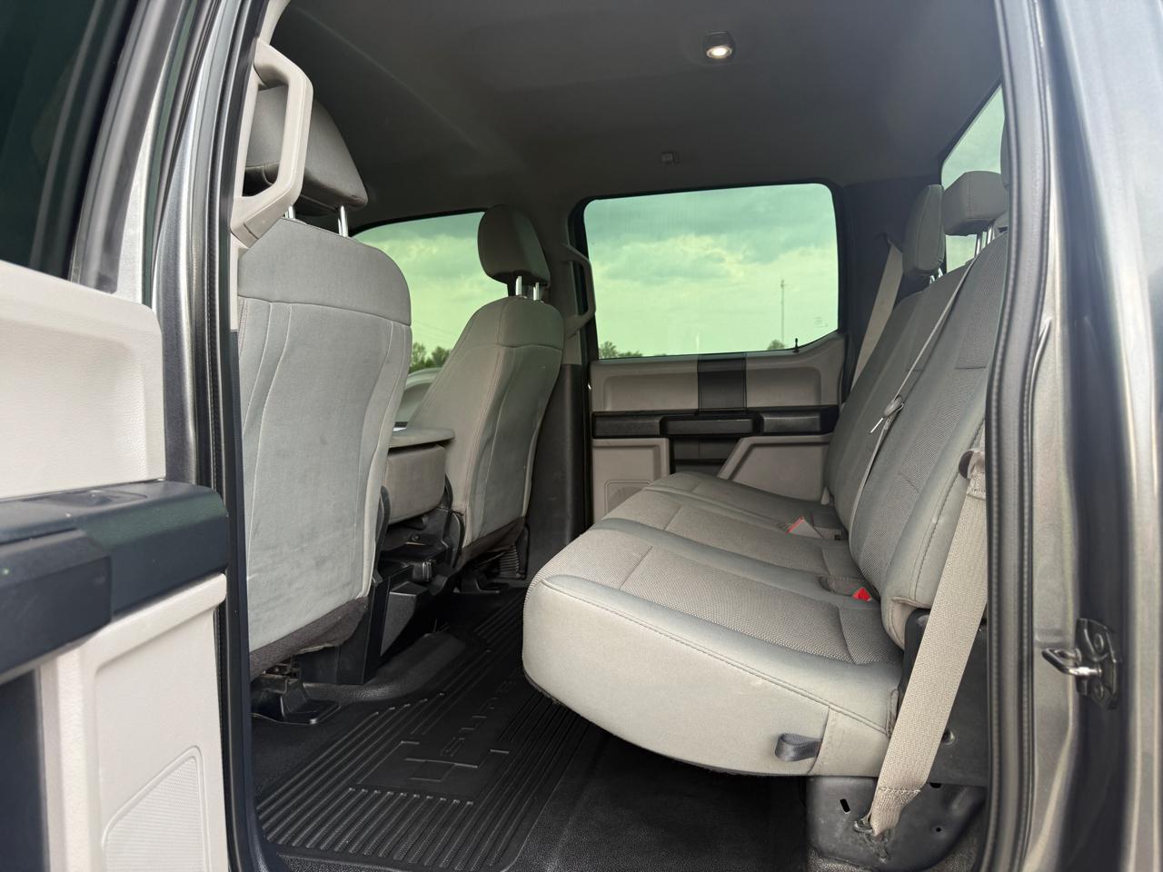 Ford Super Duty F-250 SRW XLT 4WD SuperCab 6.75' Box 2019