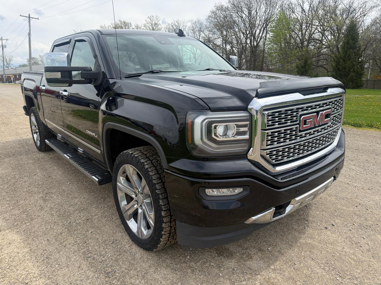 GMC Sierra 1500 4WD Crew Cab 143.5" Denali 2016