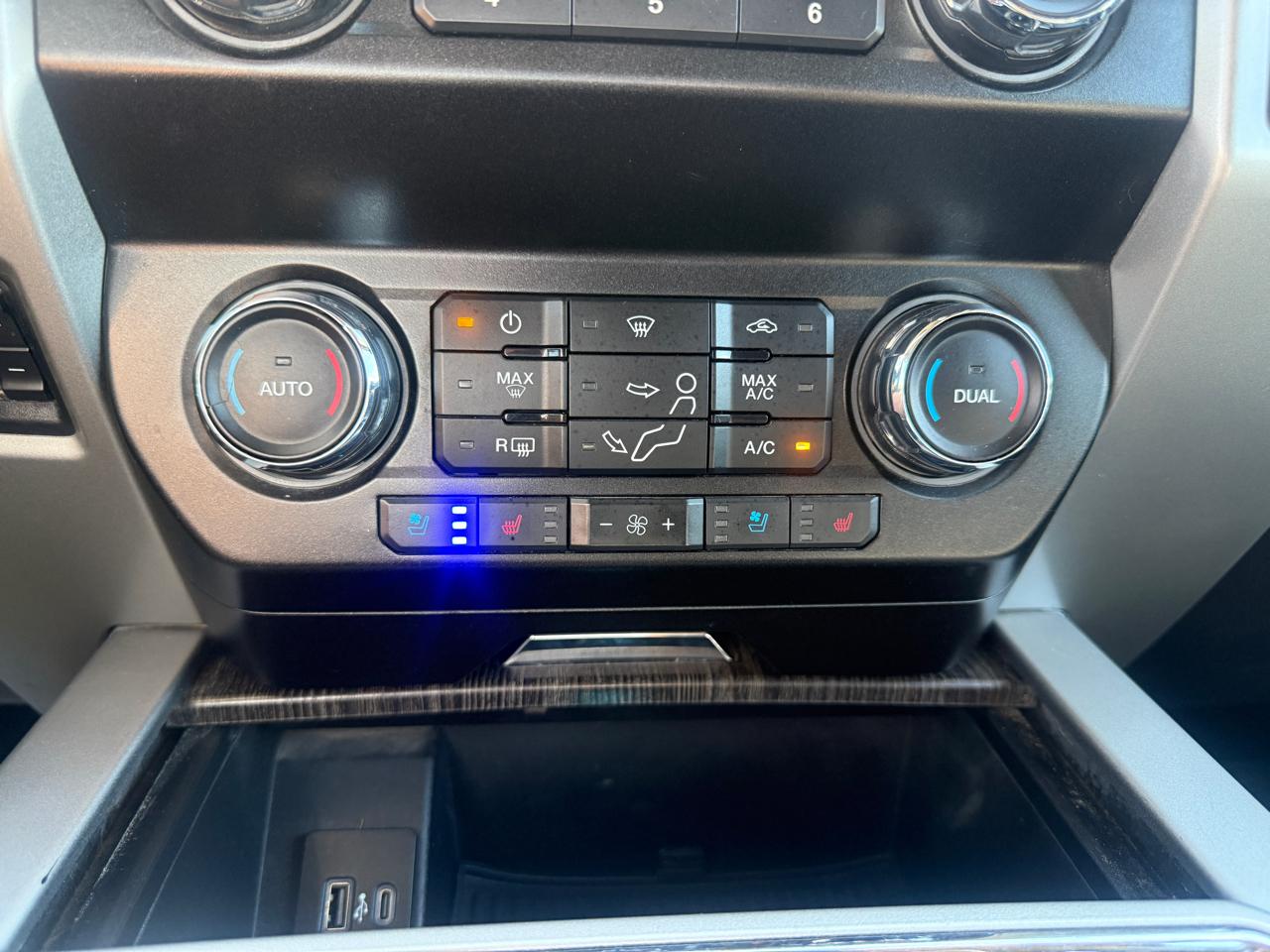 Ford Super Duty F-250 SRW 4WD Crew Cab 156" Lariat 2021