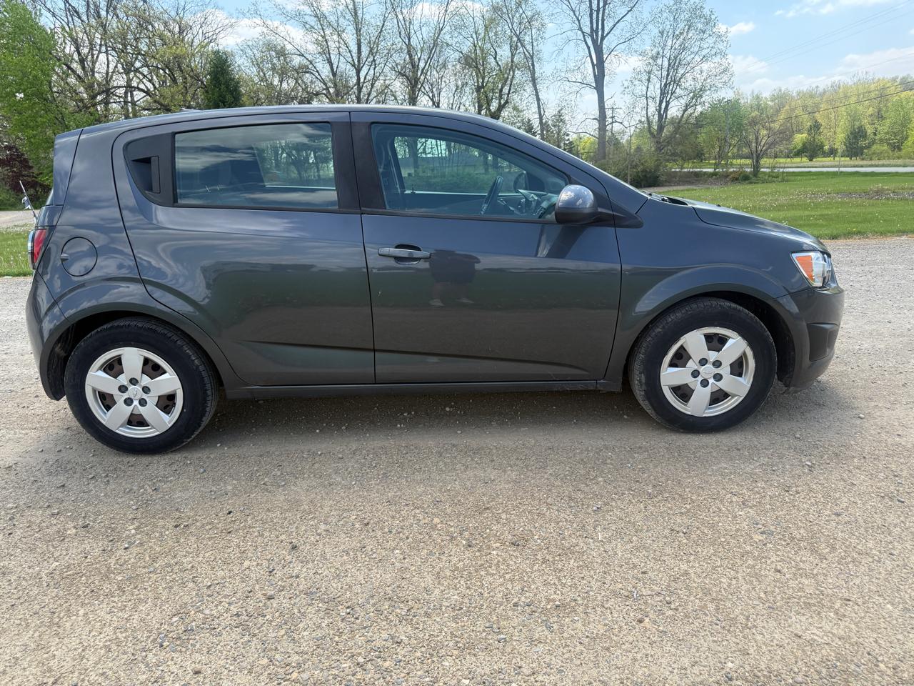 Chevrolet Sonic 5dr HB Manual LS 2013