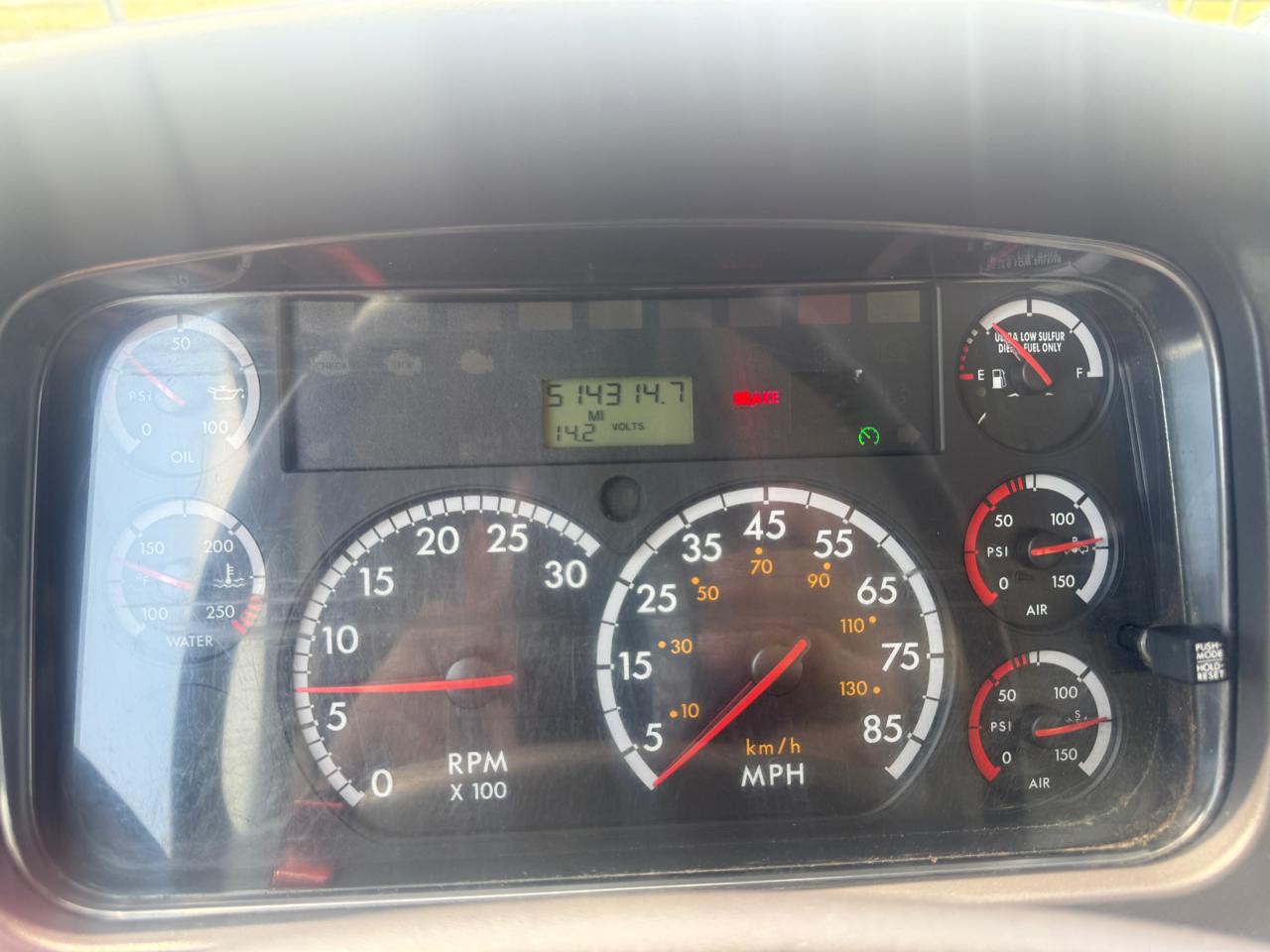 Freightliner M2  2012