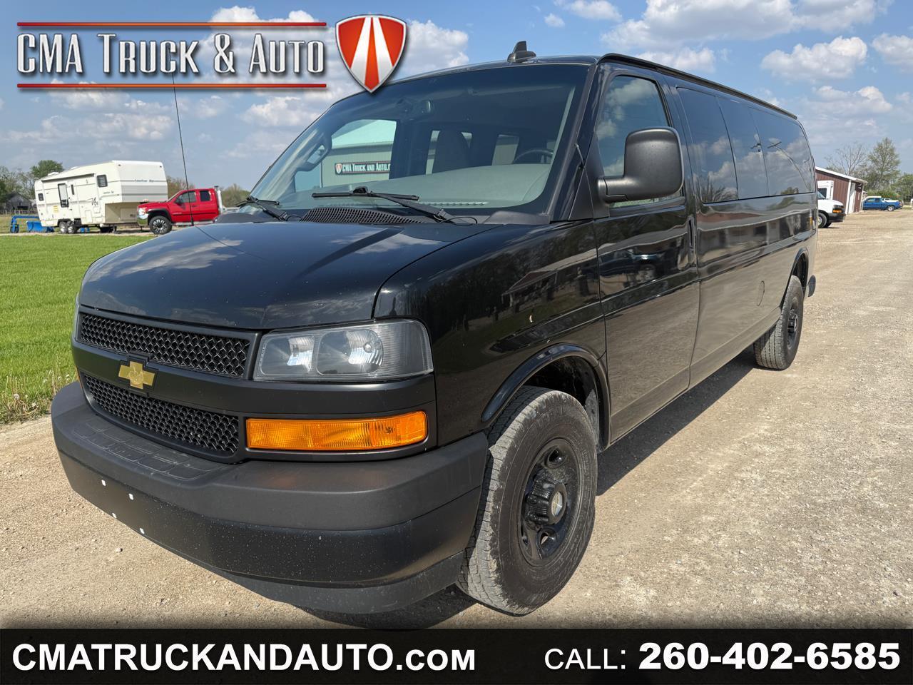 Chevrolet Express Passenger RWD 3500 155" LS 2020