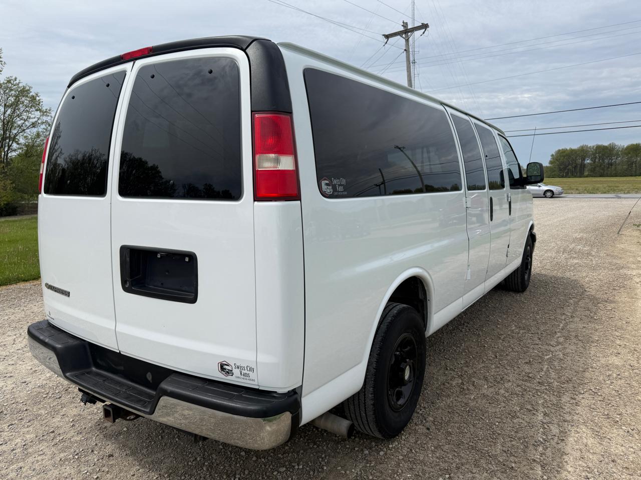 Chevrolet Express Passenger RWD 3500 155" LT w/1LT 2013
