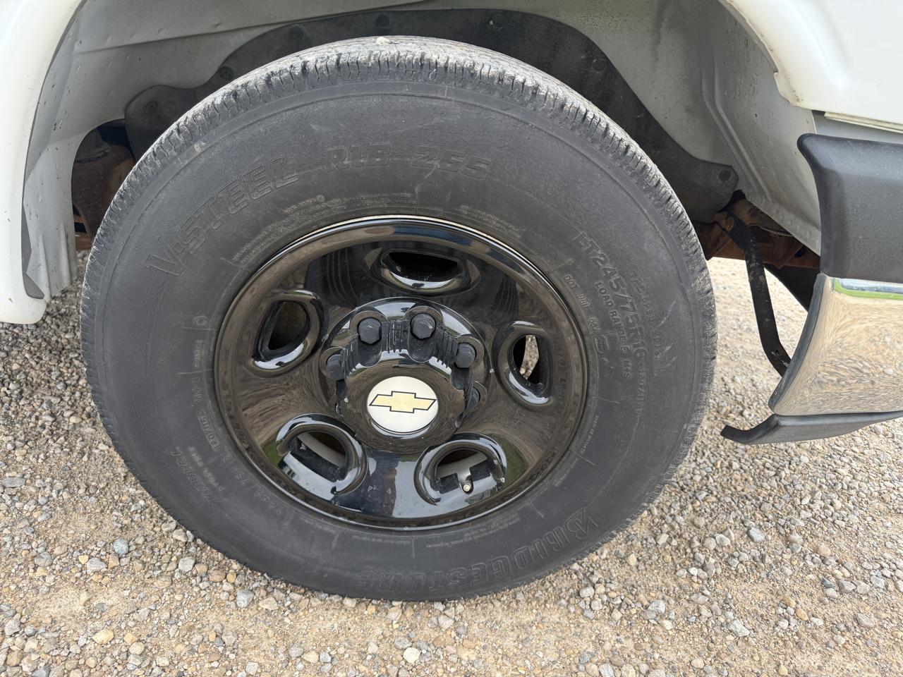 Chevrolet Express Passenger RWD 3500 155" LT w/1LT 2013