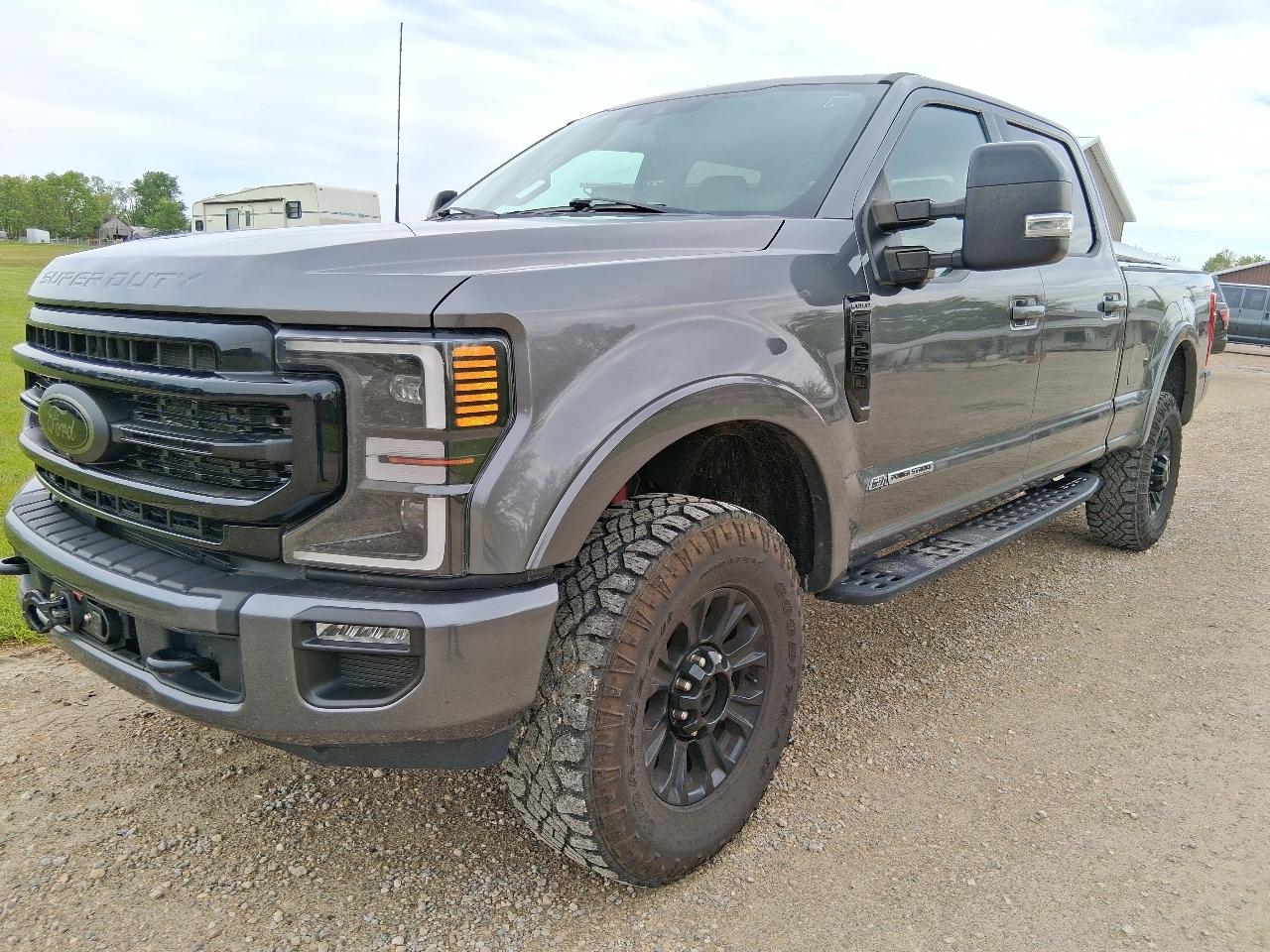 Ford Super Duty F-250 SRW King Ranch 4WD Crew Cab 8' Box 2022