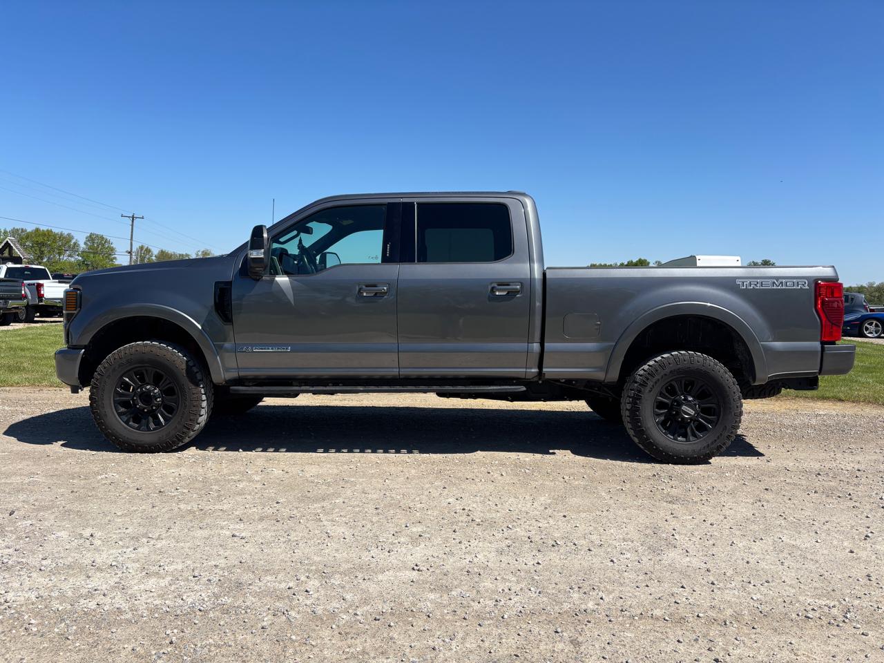 Ford Super Duty F-250 SRW Lariat 4WD SuperCab 8' Box 2022