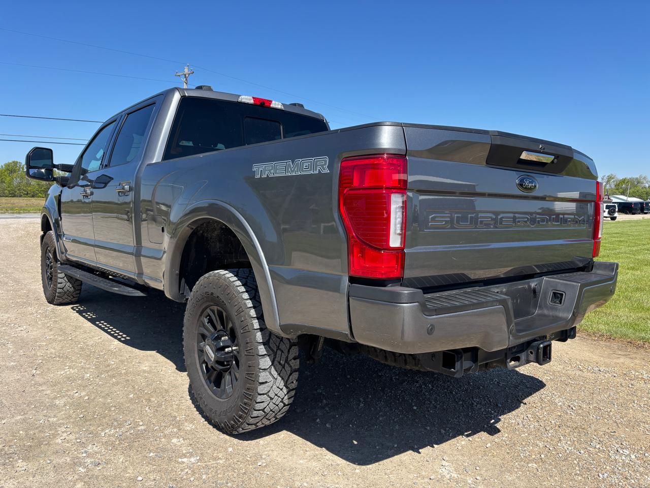 Ford Super Duty F-250 SRW Lariat 4WD SuperCab 8' Box 2022