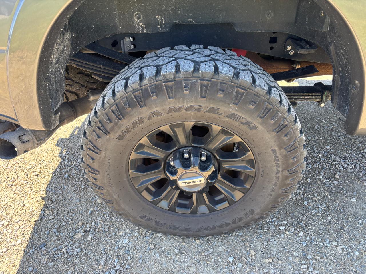 Ford Super Duty F-250 SRW Lariat 4WD SuperCab 8' Box 2022