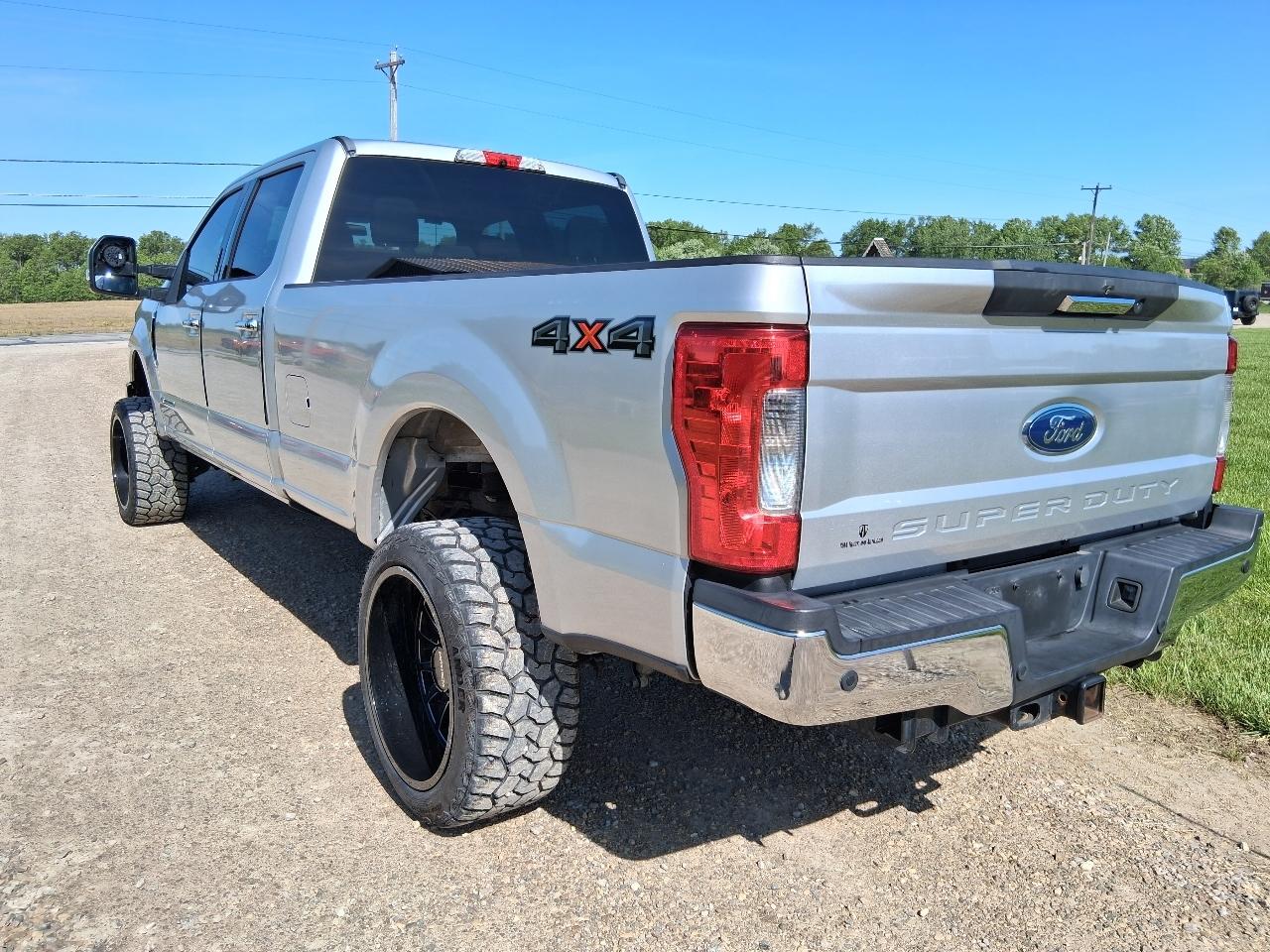 Ford Super Duty F-350 SRW King Ranch 4WD Crew Cab 8' Box 2017