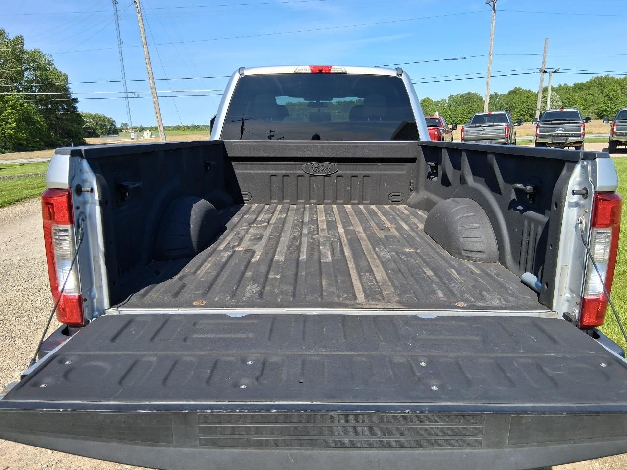 Ford Super Duty F-350 SRW King Ranch 4WD Crew Cab 8' Box 2017