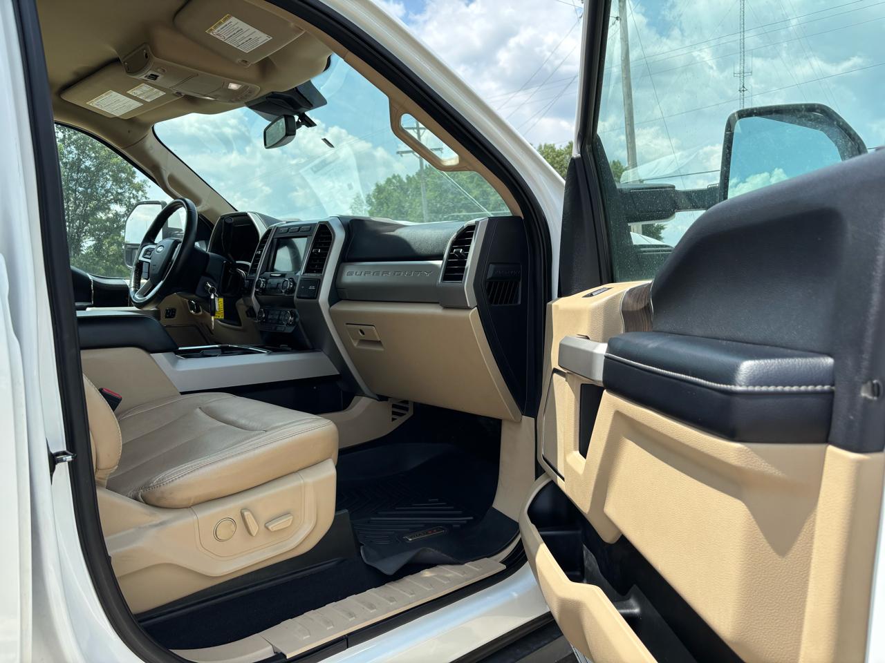 Ford Super Duty F-250 SRW 4WD Crew Cab 156" Lariat 2020