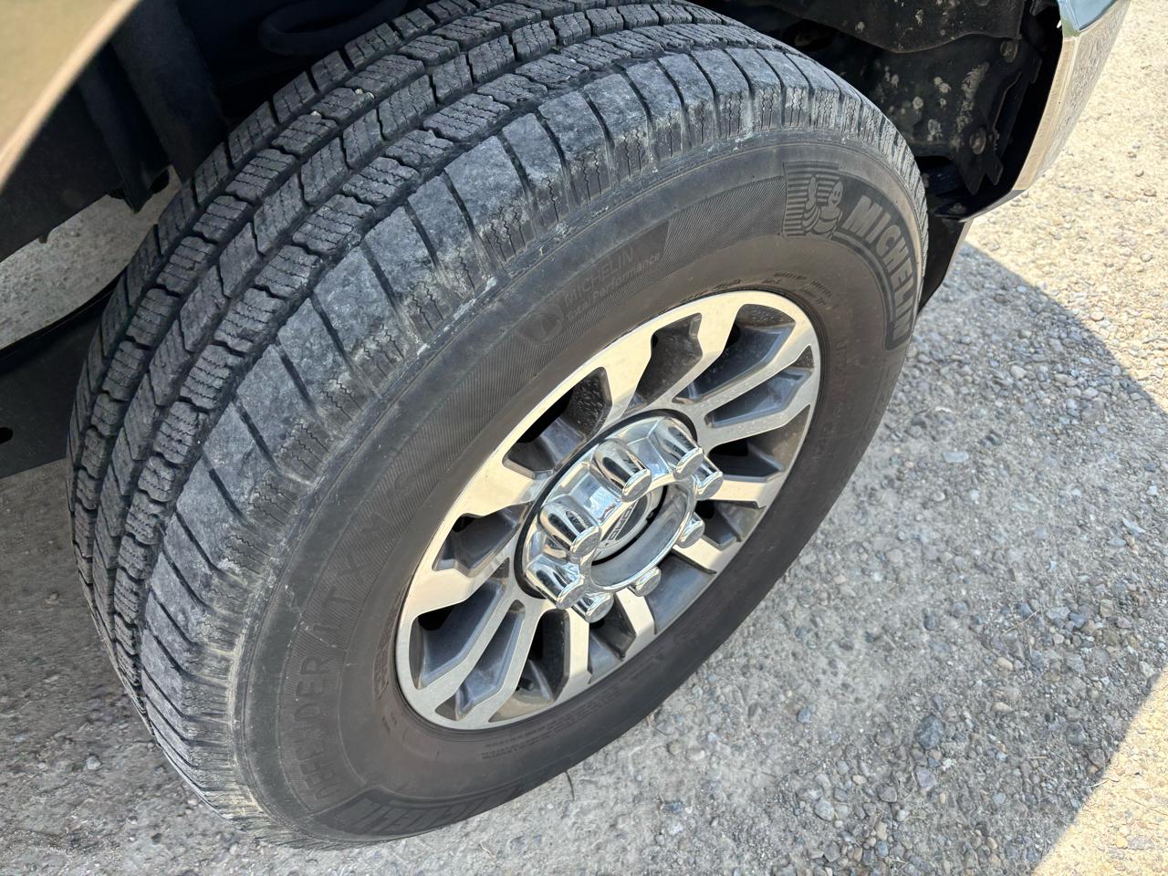 Ford Super Duty F-250 SRW 4WD Crew Cab 156" Lariat 2020