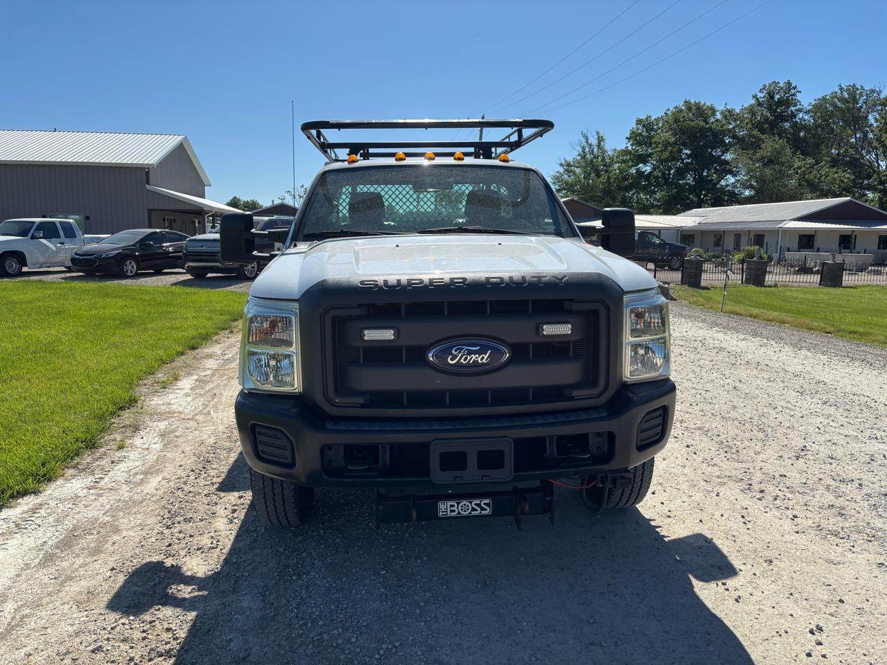 Ford Super Duty F-350 DRW 4WD Reg Cab 141" WB 60" CA XLT 2014