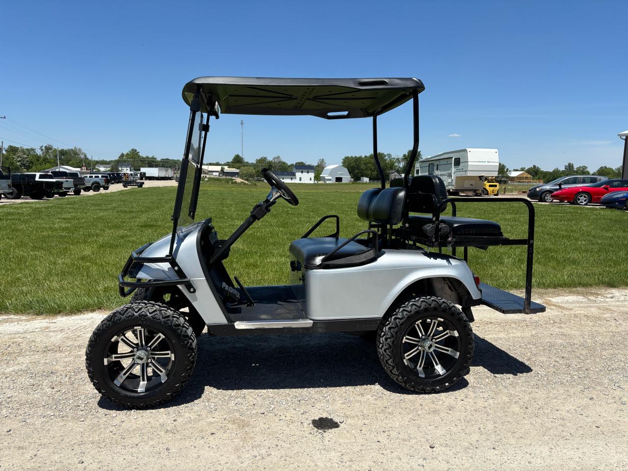 EZ-GO Golf Cart  2011