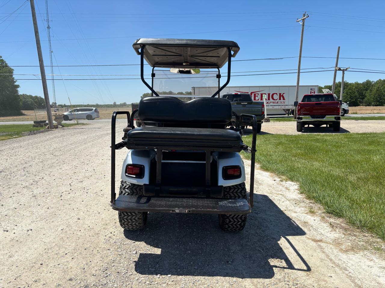 EZ-GO Golf Cart  2011