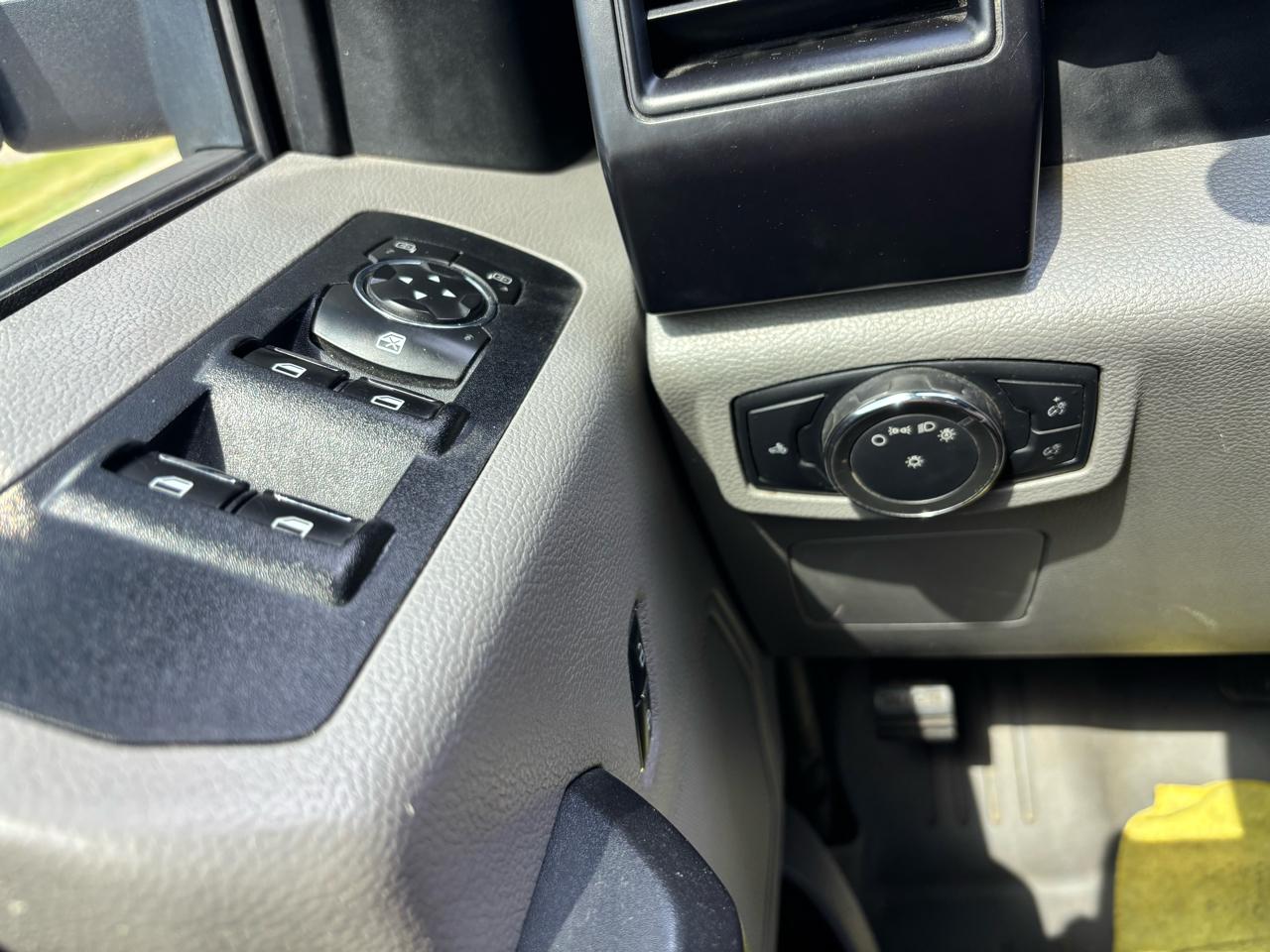 Ford F-150 4WD SuperCrew 145" King Ranch 2016