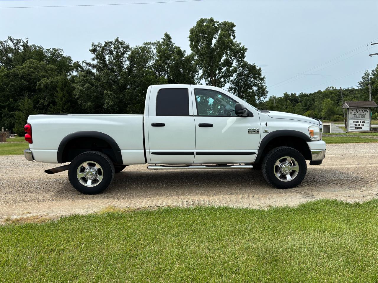 Dodge Ram 2500 4WD Quad Cab 140.5" SLT 2007