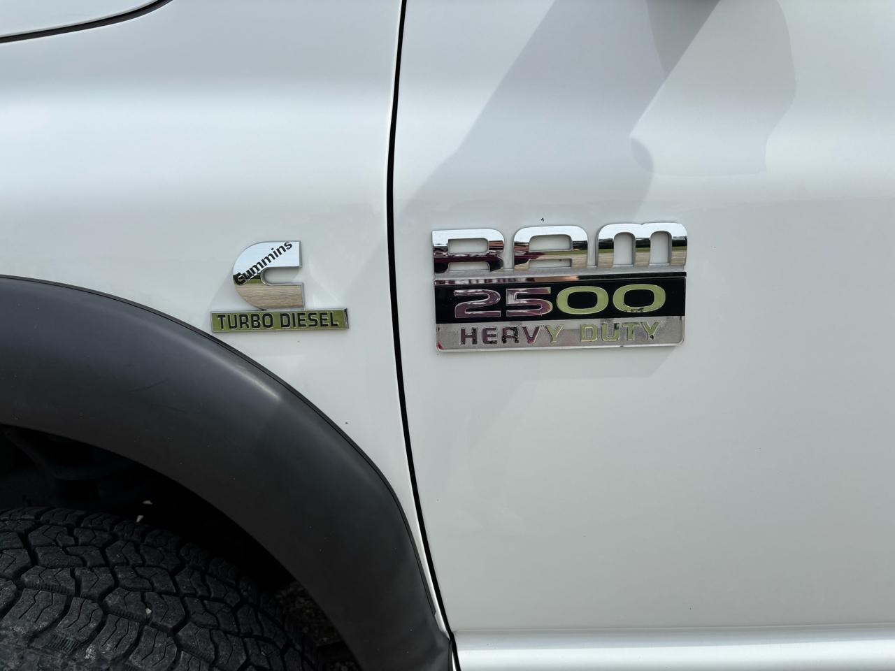 Dodge Ram 2500 4WD Quad Cab 140.5" SLT 2007