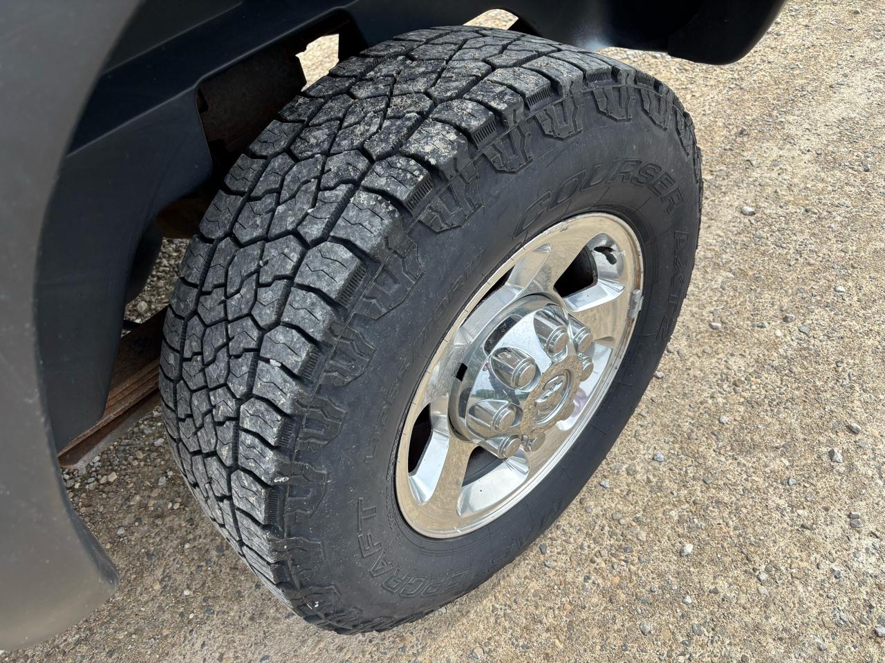 Dodge Ram 2500 4WD Quad Cab 140.5" SLT 2007