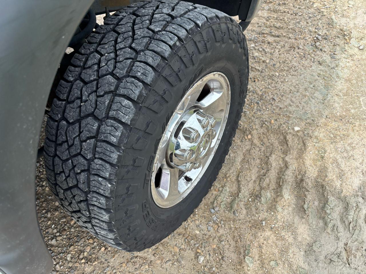 Dodge Ram 2500 4WD Quad Cab 140.5" SLT 2007