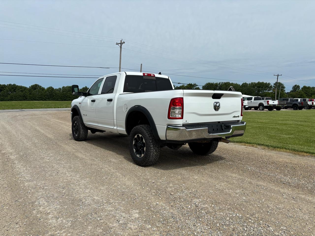 RAM 2500 Tradesman 4x4 Crew Cab 6'4" Box 2021