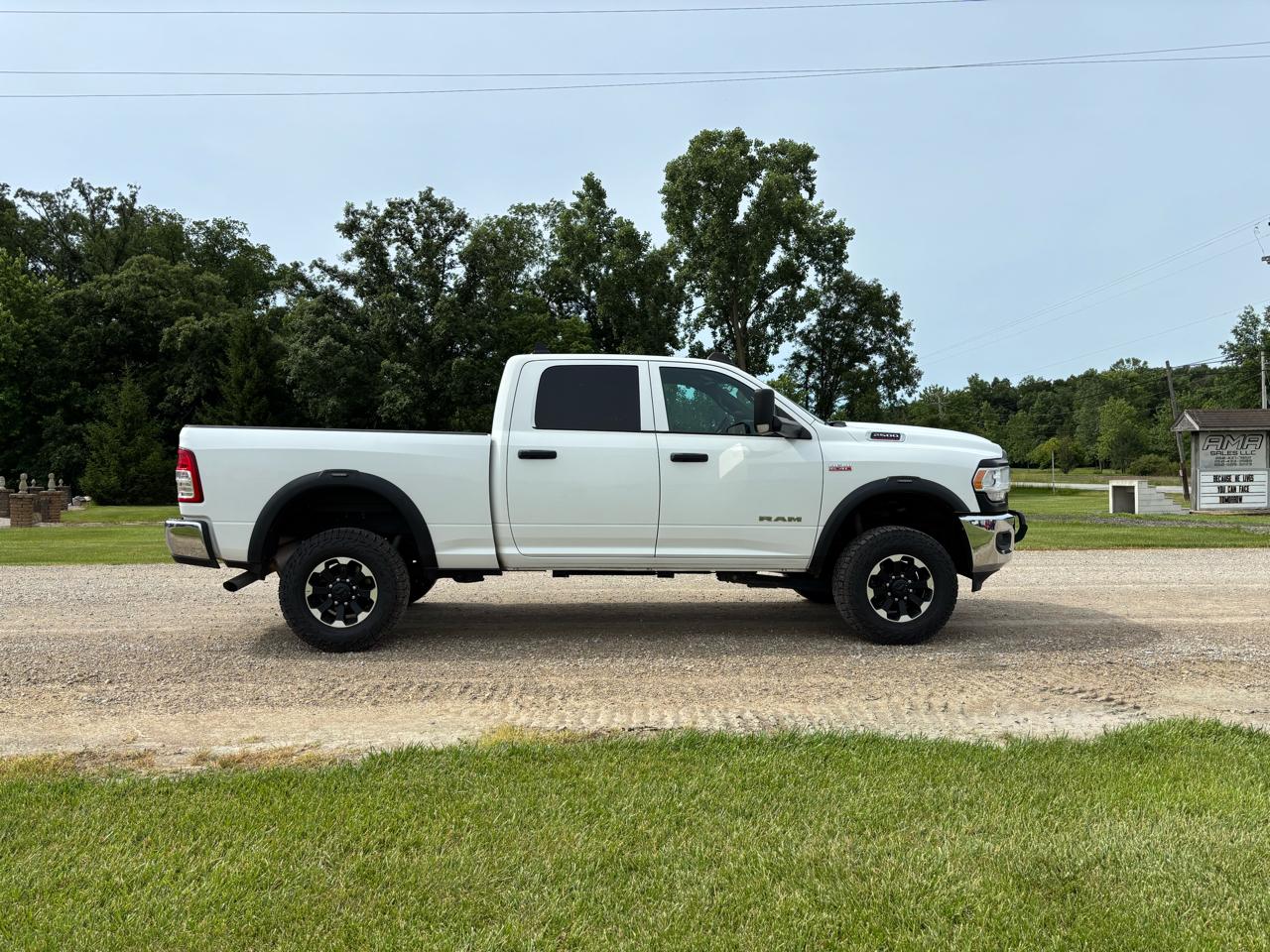 RAM 2500 Tradesman 4x4 Crew Cab 6'4" Box 2021