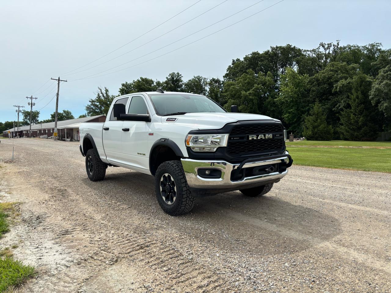 RAM 2500 Tradesman 4x4 Crew Cab 6'4" Box 2021