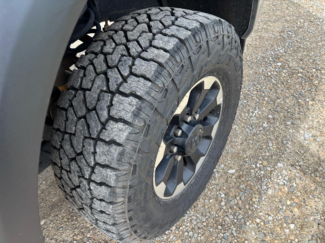 RAM 2500 Tradesman 4x4 Crew Cab 6'4" Box 2021