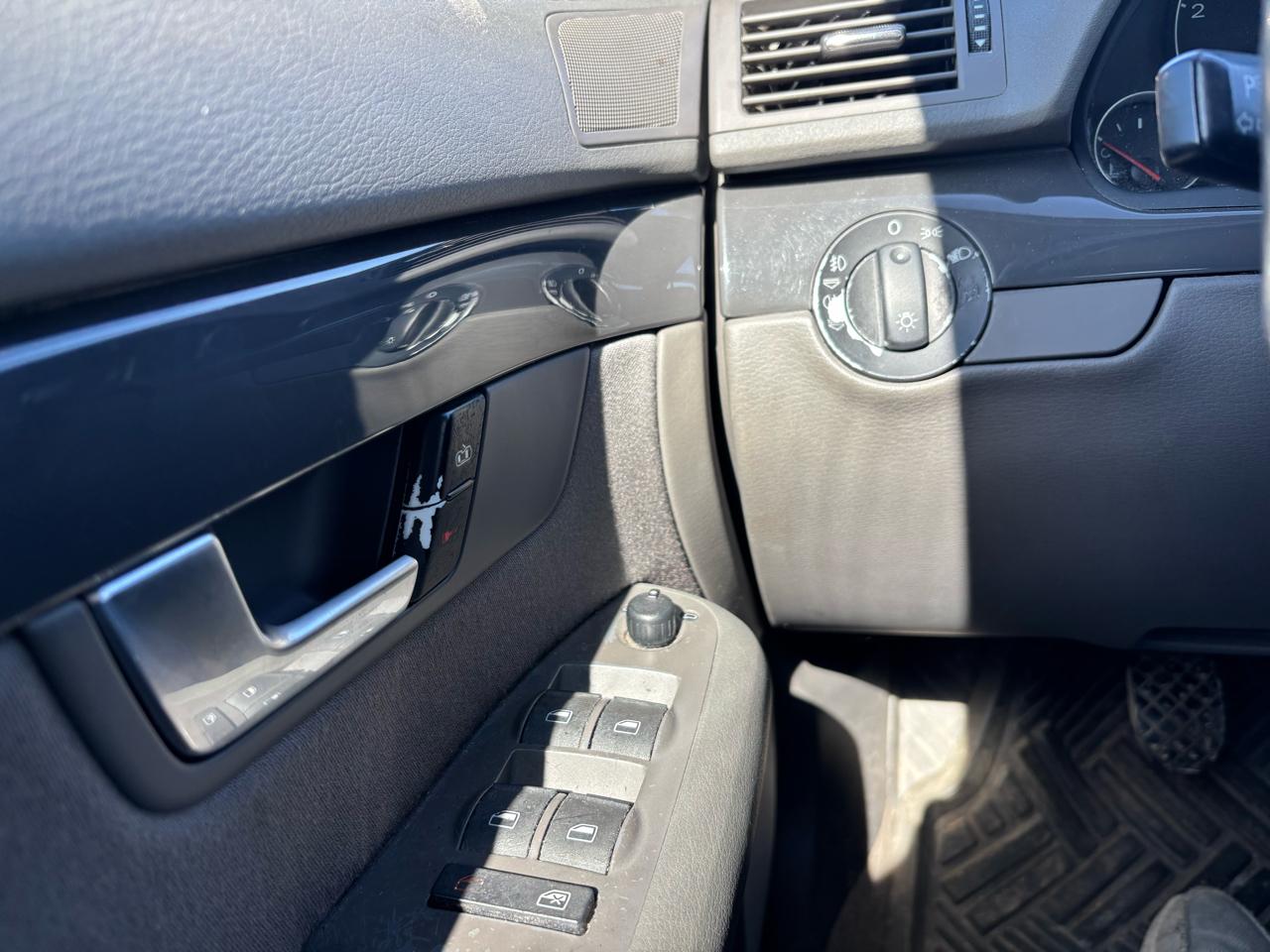 Audi A4 2004 4dr Sdn 1.8T CVT 2004