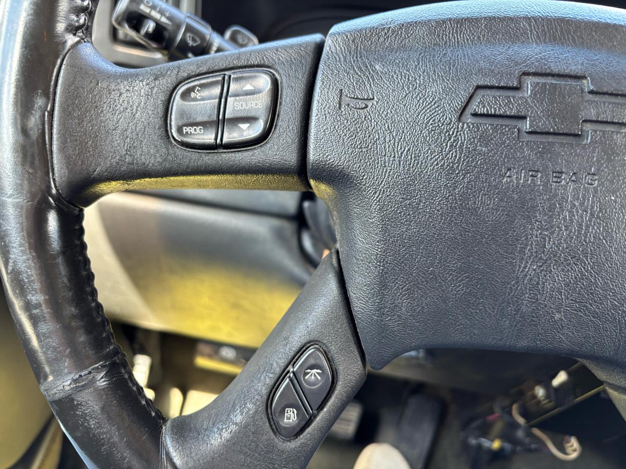 Chevrolet Silverado 2500 Ext Cab 143.5" WB C6P 4WD LS 2004
