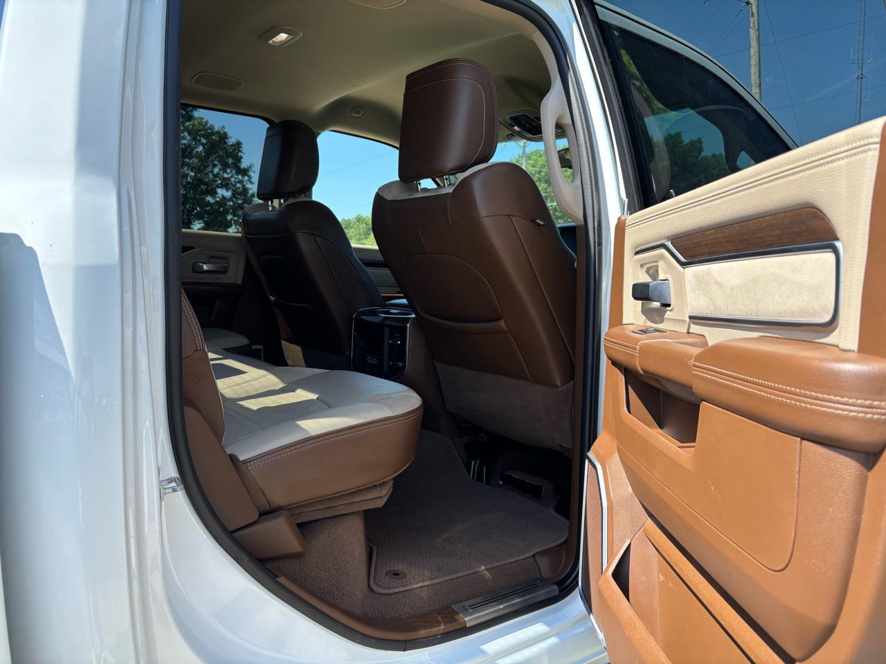 RAM 2500 Laramie 4x4 Crew Cab 6'4" Box 2022