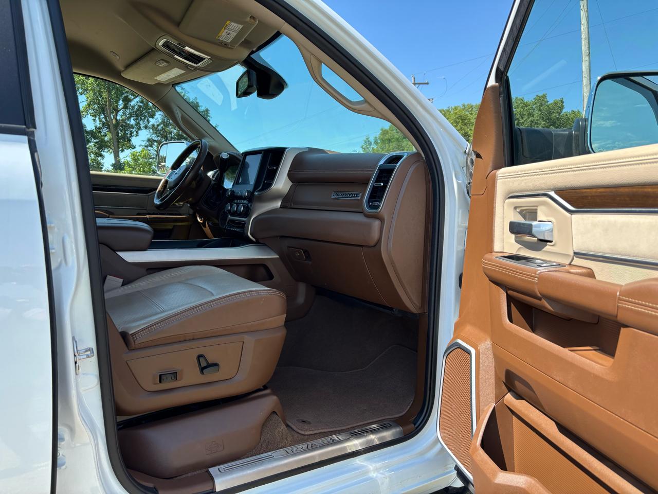 RAM 2500 Laramie 4x4 Crew Cab 6'4" Box 2022