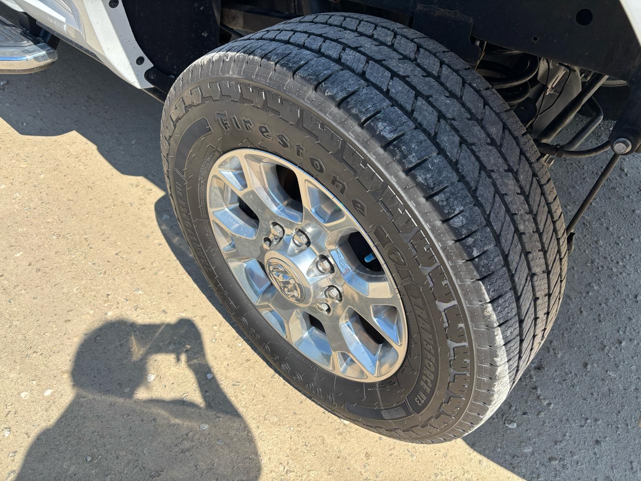 RAM 2500 Laramie 4x4 Crew Cab 6'4" Box 2022