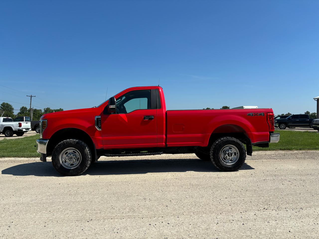 Ford Super Duty F-250 SRW XLT 4WD Reg Cab 8' Box 2019