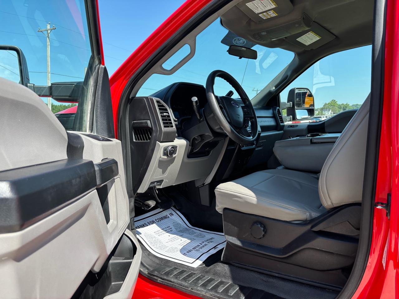 Ford Super Duty F-250 SRW XLT 4WD Reg Cab 8' Box 2019
