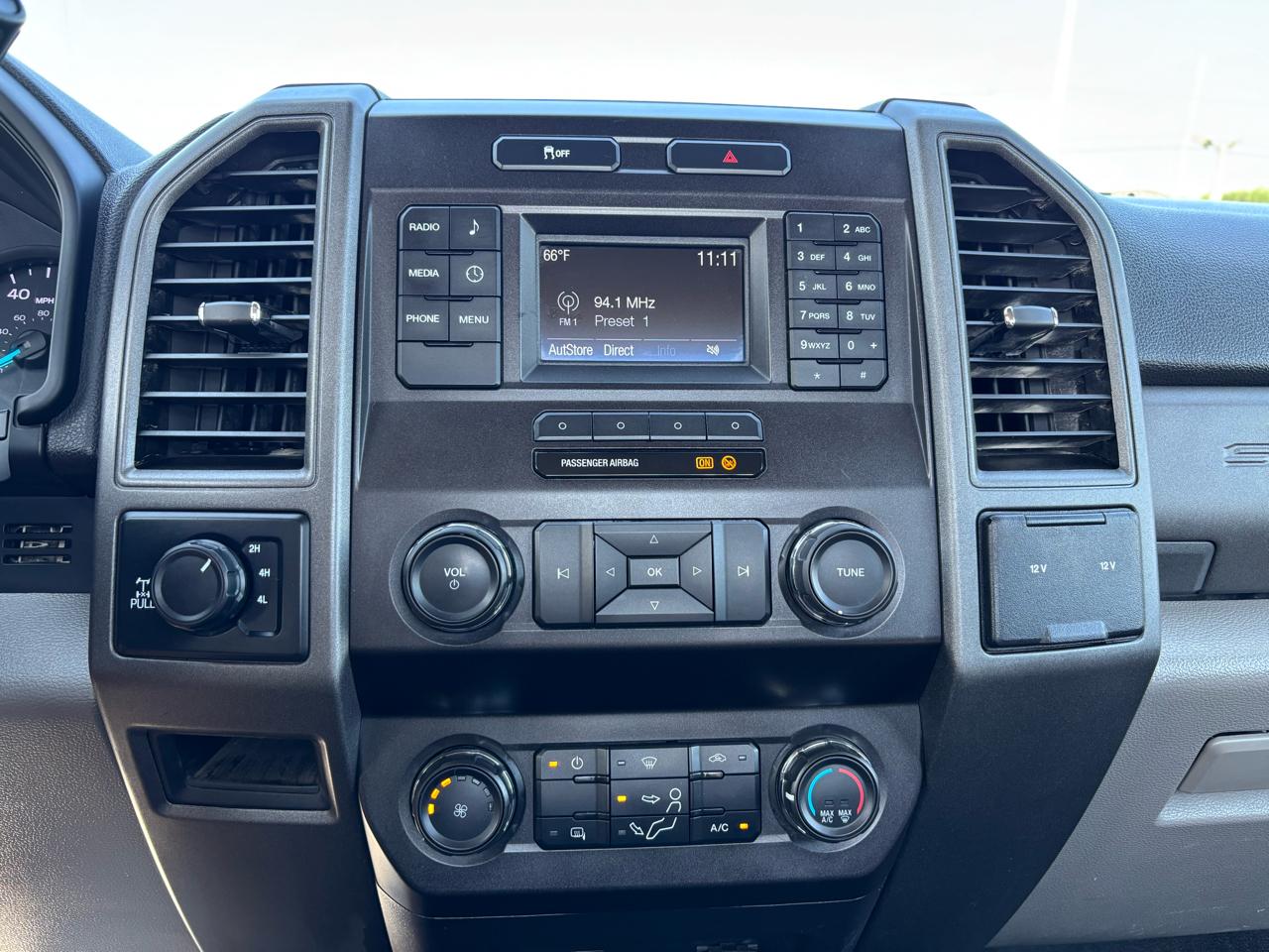 Ford Super Duty F-250 SRW XLT 4WD Reg Cab 8' Box 2019