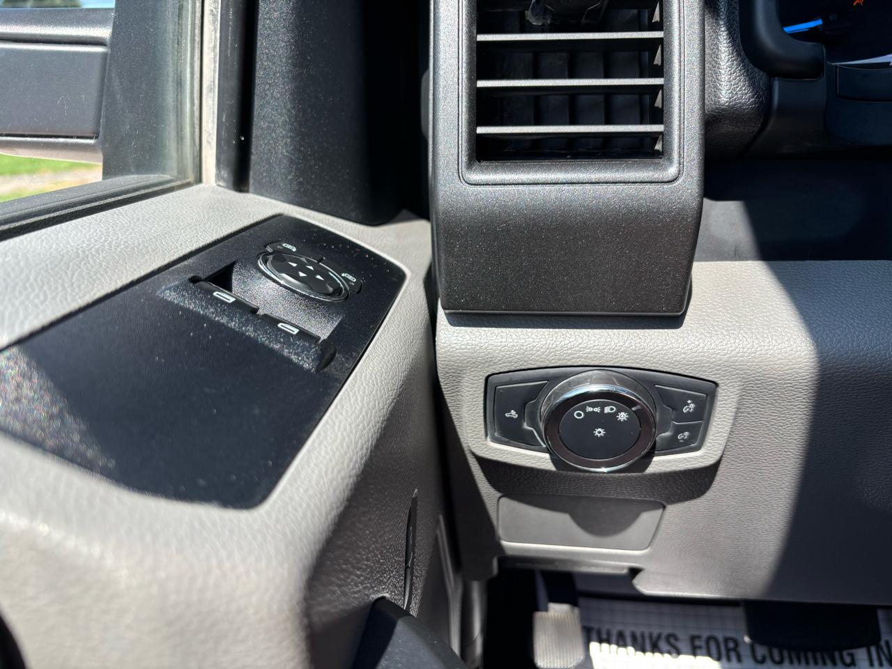 Ford Super Duty F-250 SRW XLT 4WD Reg Cab 8' Box 2019