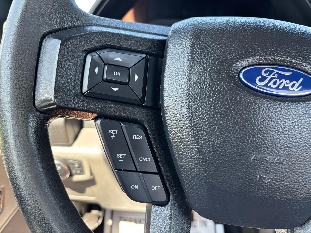 Ford Super Duty F-250 SRW XLT 4WD Reg Cab 8' Box 2019