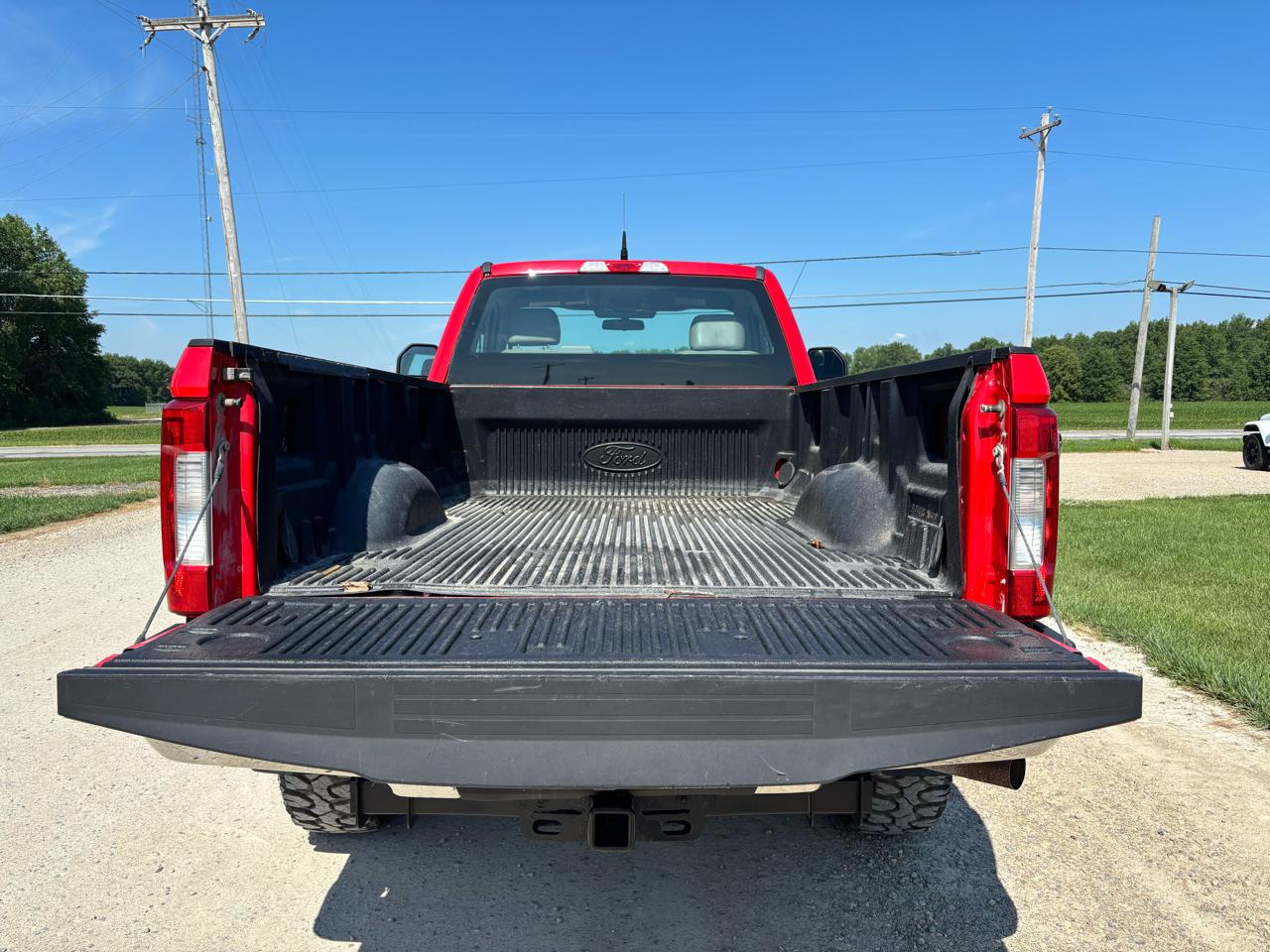 Ford Super Duty F-250 SRW XLT 4WD Reg Cab 8' Box 2019