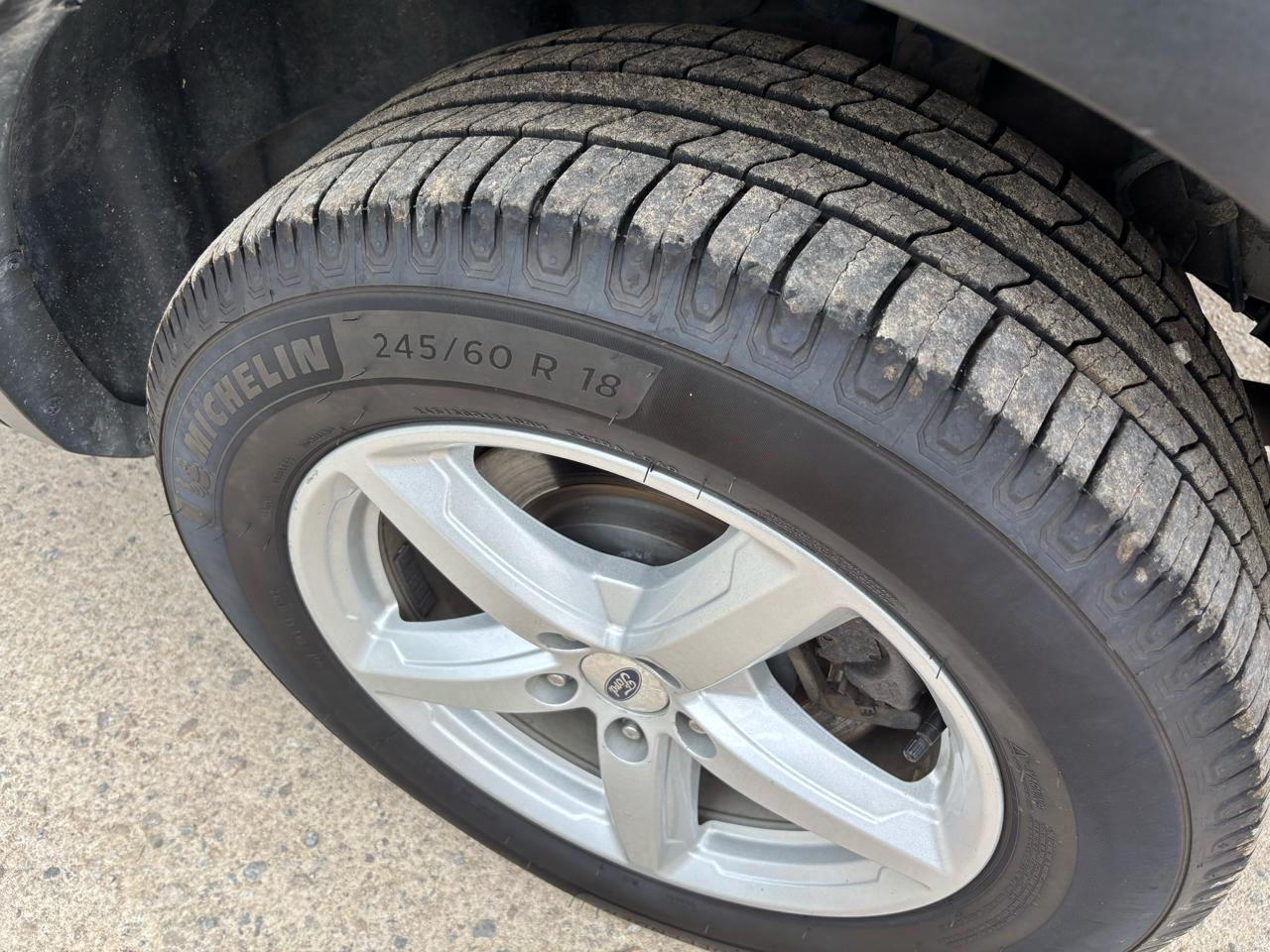 Ford Explorer 4WD 4dr XLT 2016