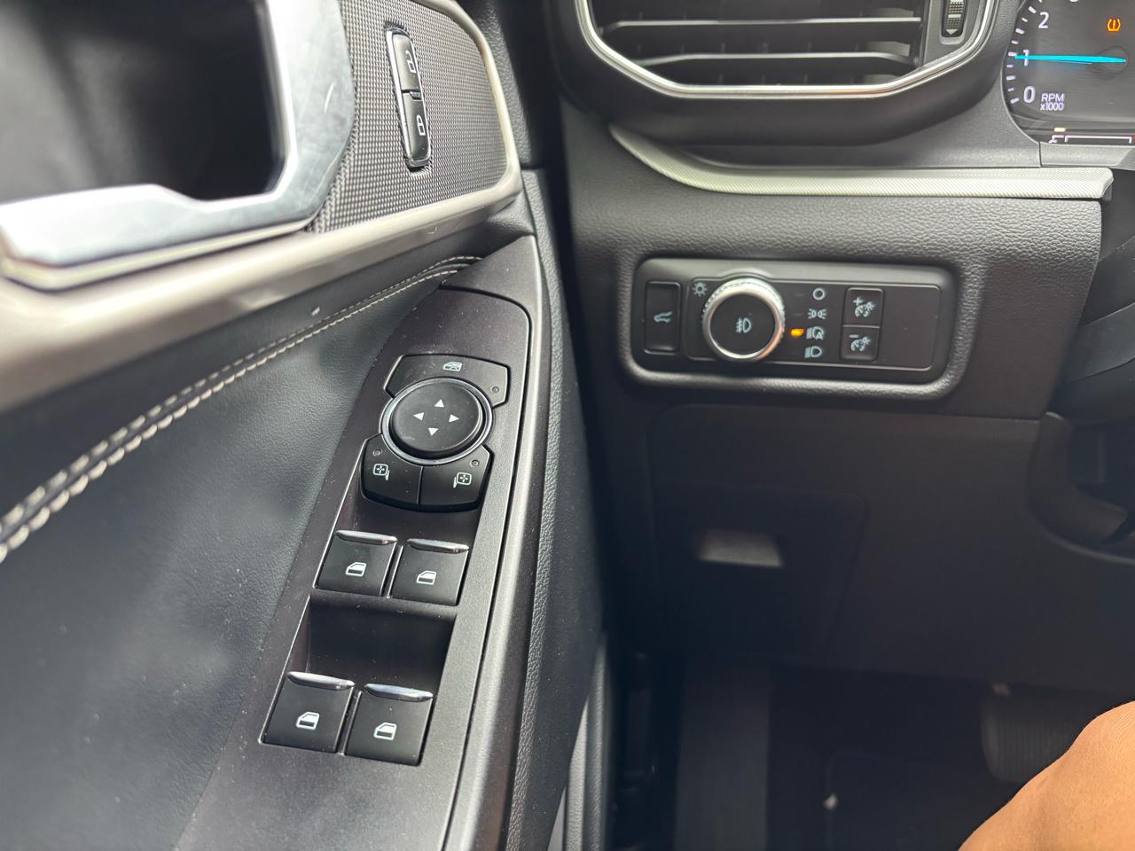 Ford Explorer XLT 4WD 2020