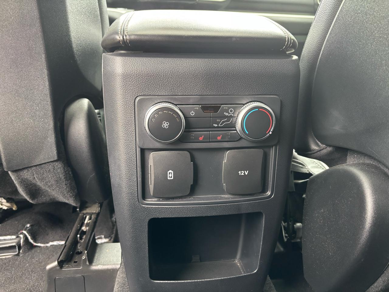 Ford Explorer XLT 4WD 2020
