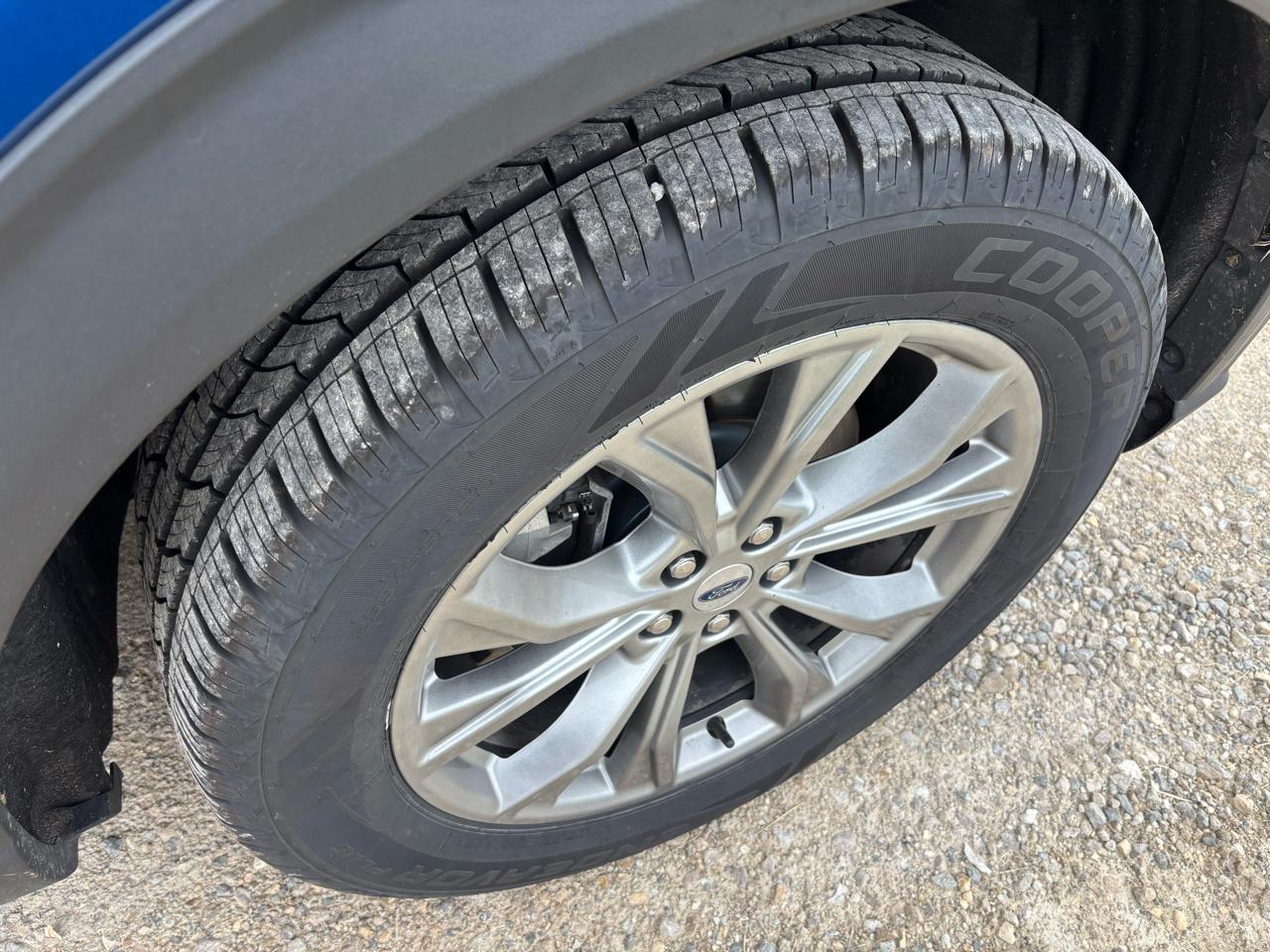 Ford Explorer XLT 4WD 2020