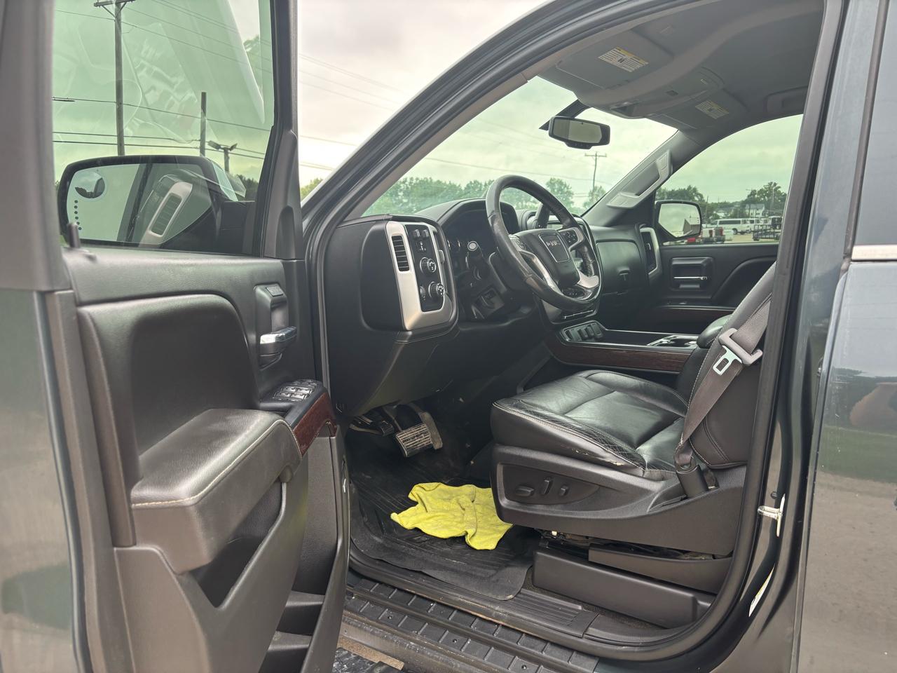 GMC Sierra 1500 4WD Crew Cab 143.5" SLT 2017