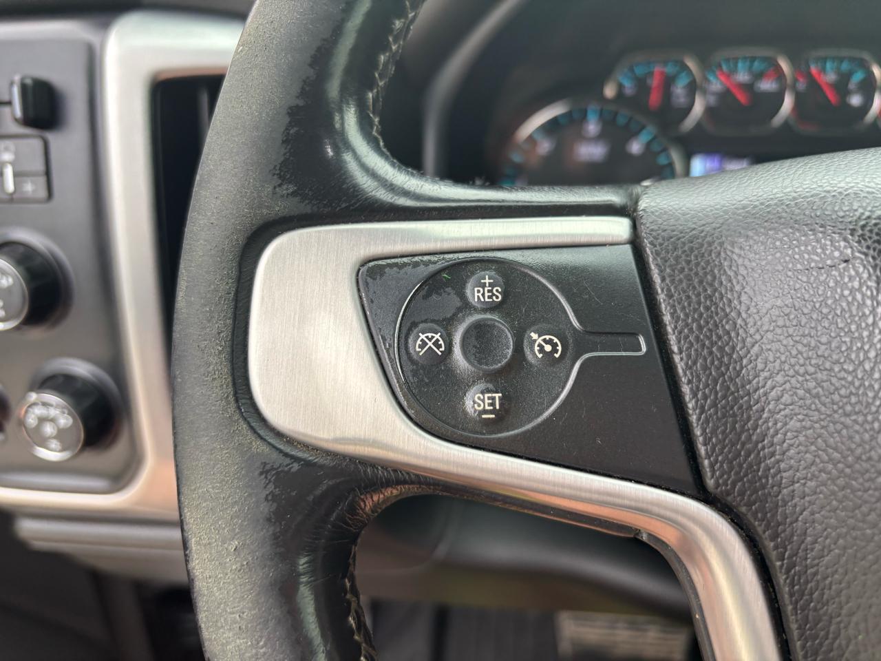 GMC Sierra 1500 4WD Crew Cab 143.5" SLT 2017