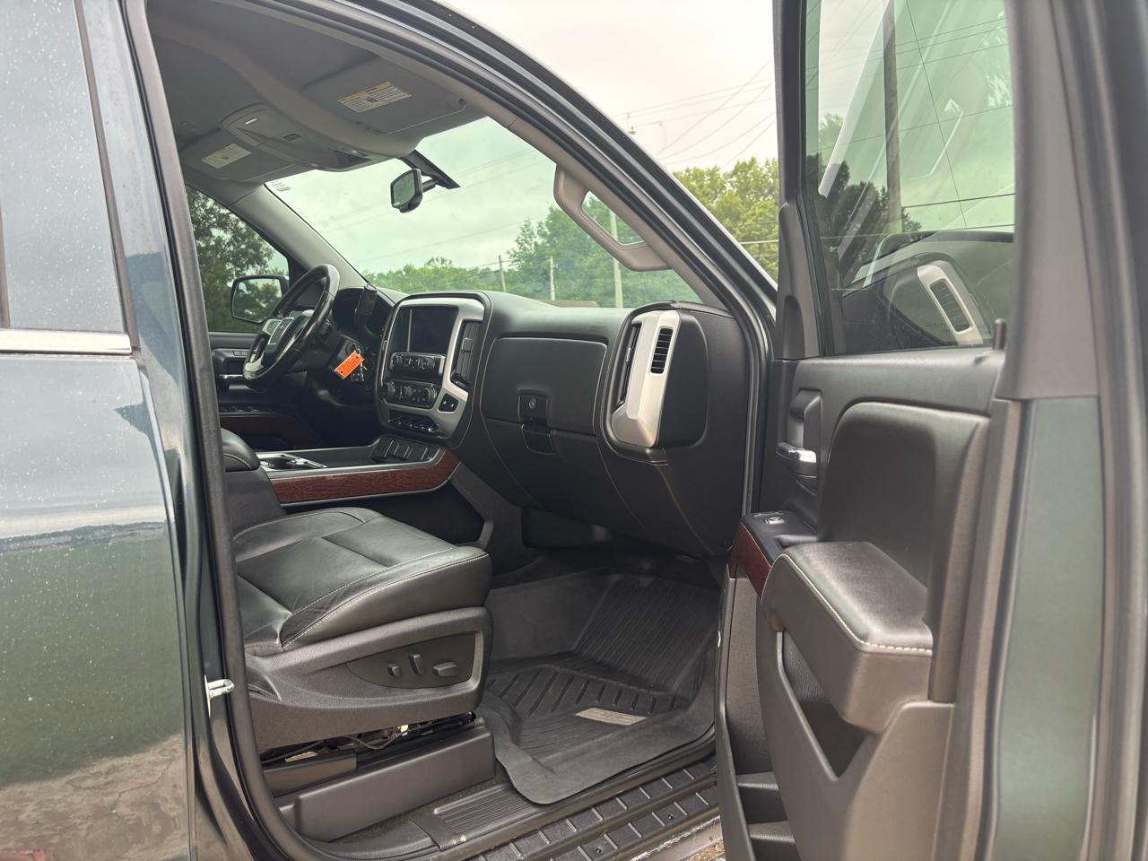 GMC Sierra 1500 4WD Crew Cab 143.5" SLT 2017