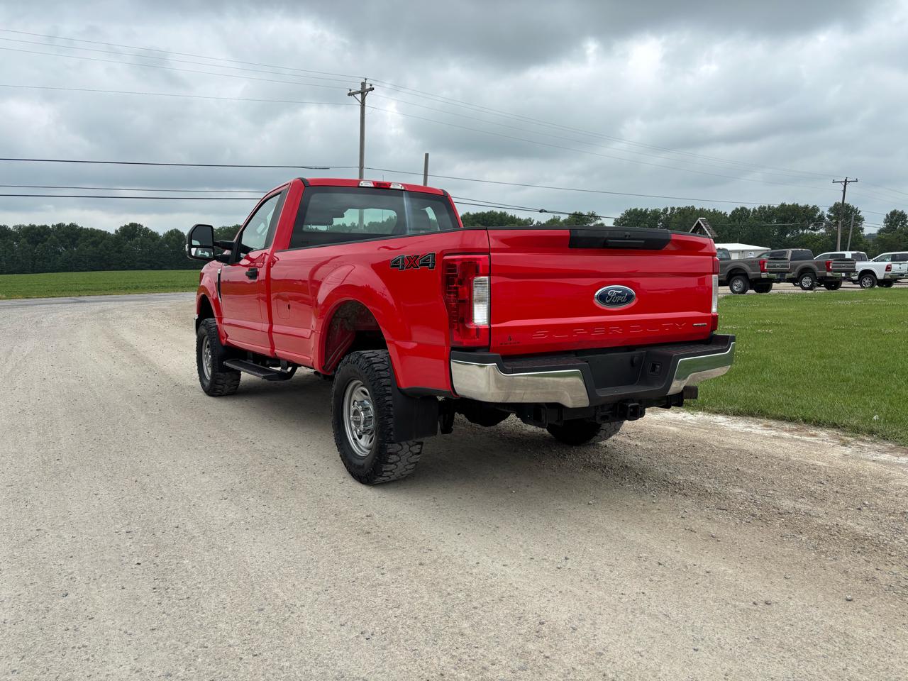 Ford Super Duty F-250 SRW XLT 4WD Reg Cab 8' Box 2019